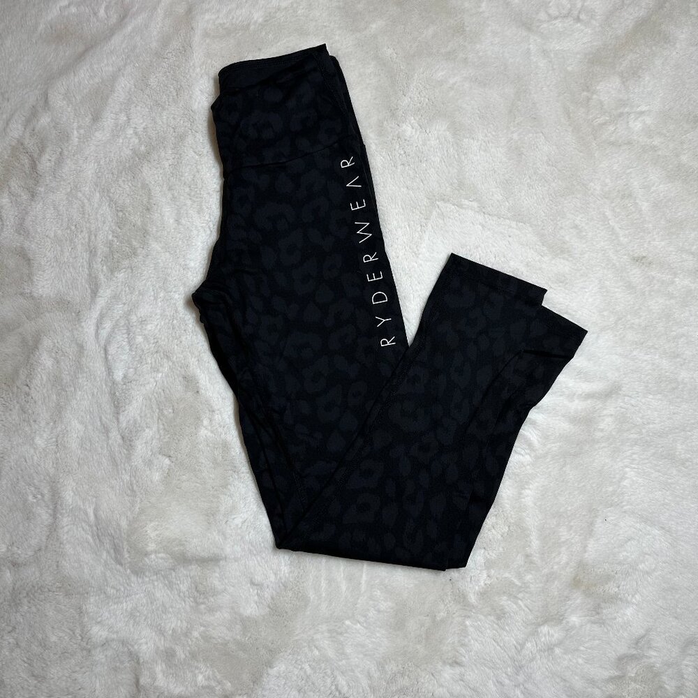 Ryderwear Scrunch Butt Leggings